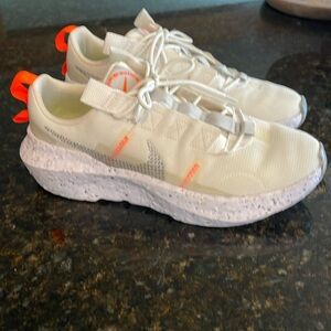 Nike Crater Impact 8.5